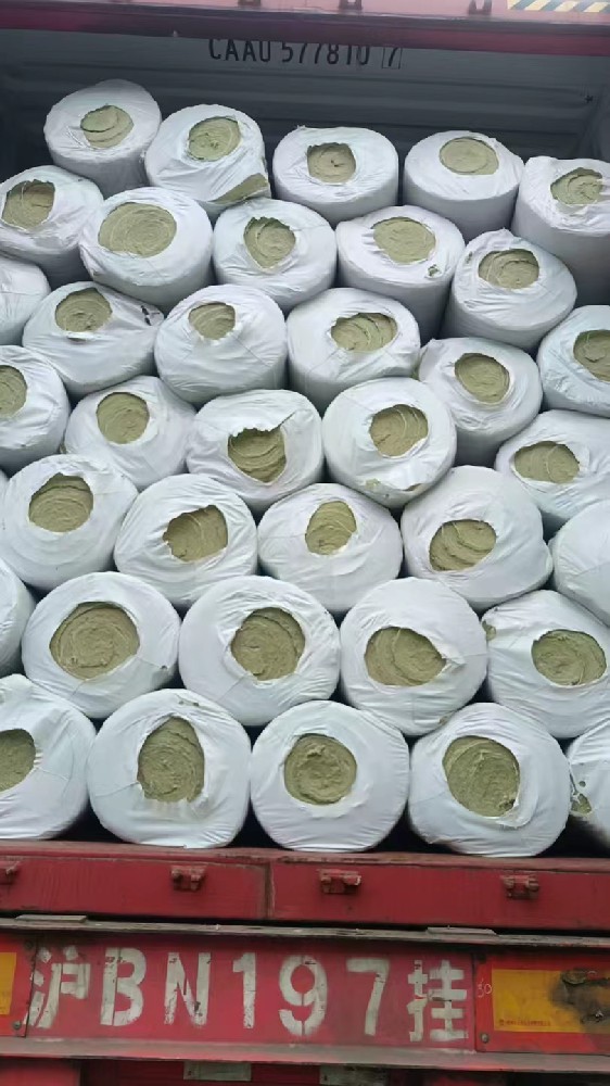 厂家批发工业应用的岩棉卷毡价格是多少？