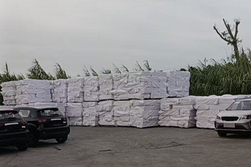满载启航！郑州盛世金鼎岩棉毯、陶瓷纤维毯集中集港，赋能全球工业高温保温