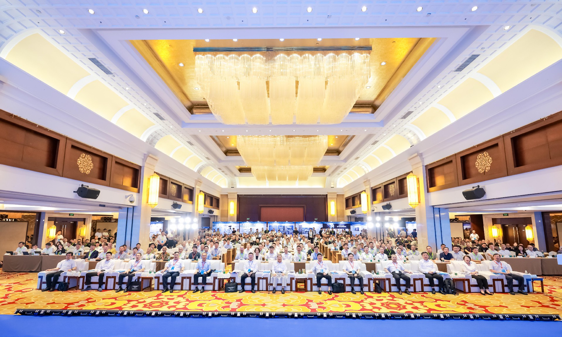 沈阳院大会.jpg